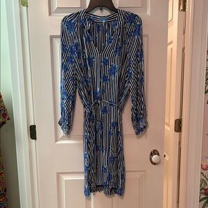 Draper James Navy and White Floral Dress